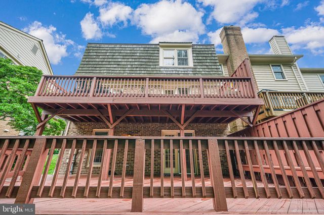 $935,000 | 10836 Brewer House Road, Rockville, MD 20852