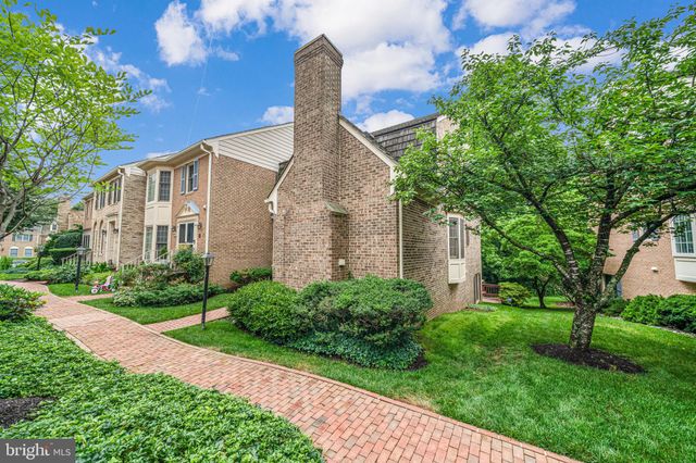 $935,000 | 10836 Brewer House Road, Rockville, MD 20852