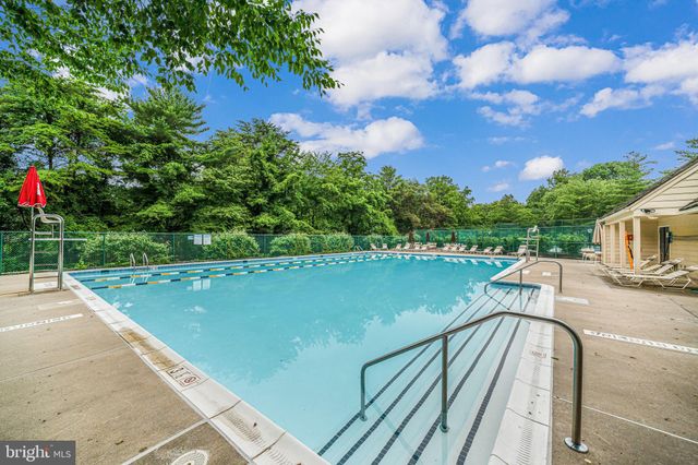 $935,000 | 10836 Brewer House Road, Rockville, MD 20852