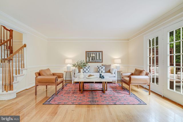 $935,000 | 10836 Brewer House Road, Rockville, MD 20852