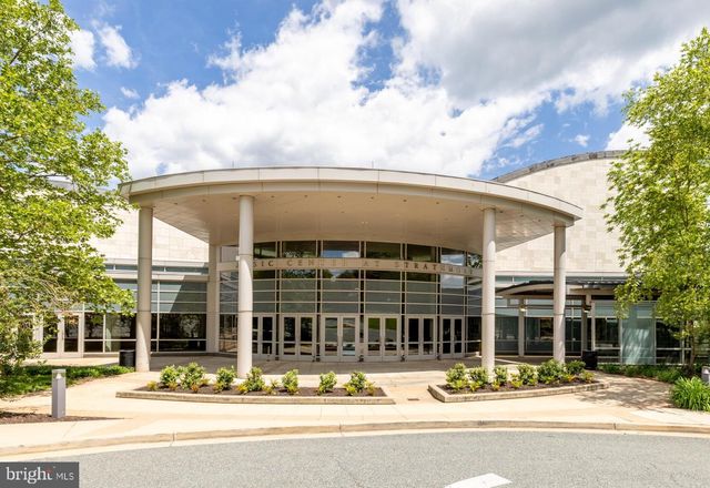 $935,000 | 10836 Brewer House Road, Rockville, MD 20852