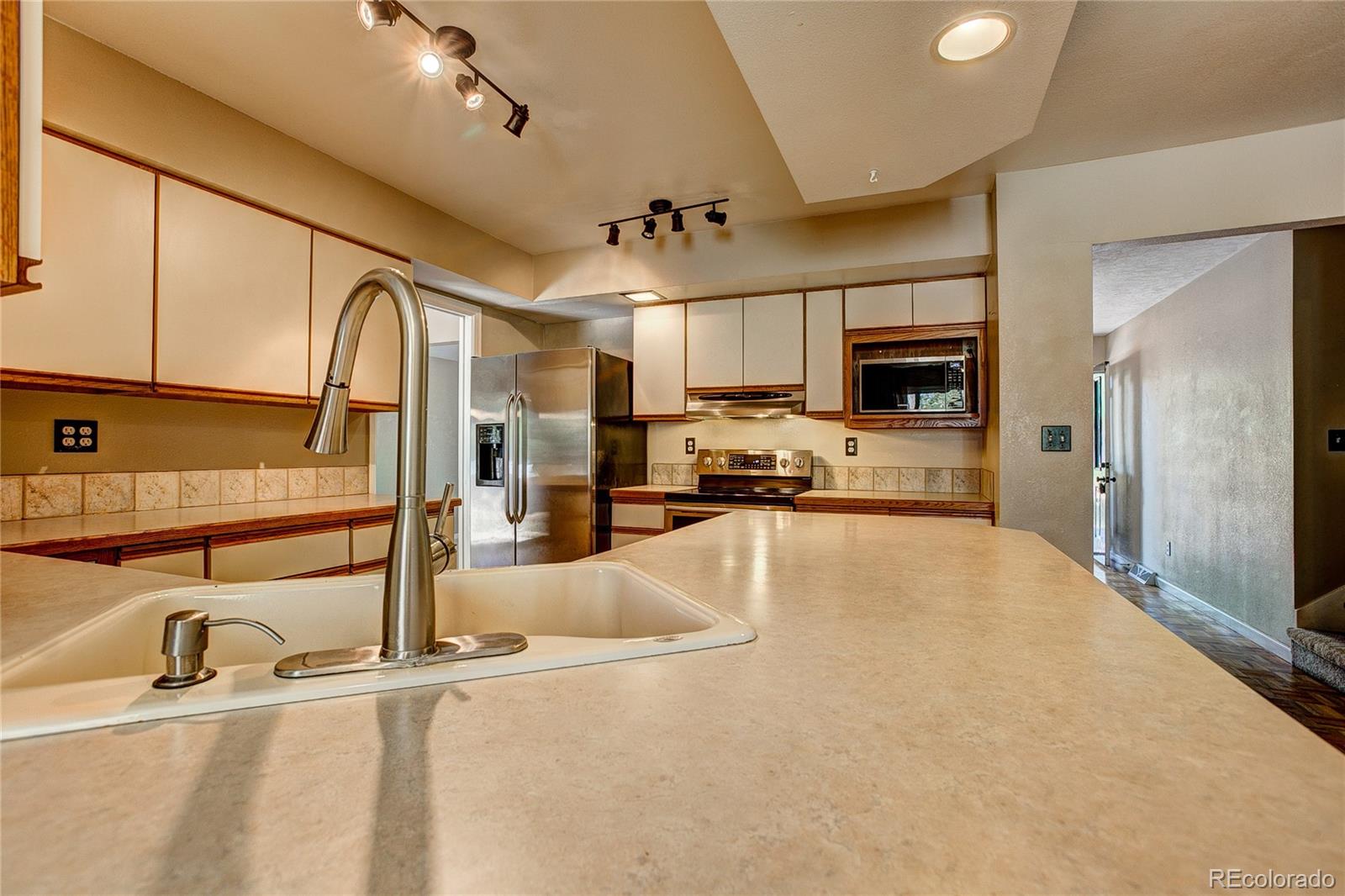 1846 Frontier Road Greeley, CO 80634 - Photo 10 of 36 Gallery Image 10
