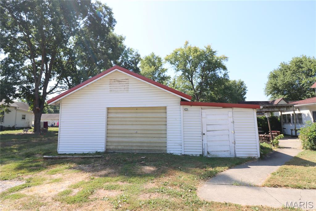 400 South Main Street Sorento, IL 62086 - Photo 7 of 22 Gallery Image 7