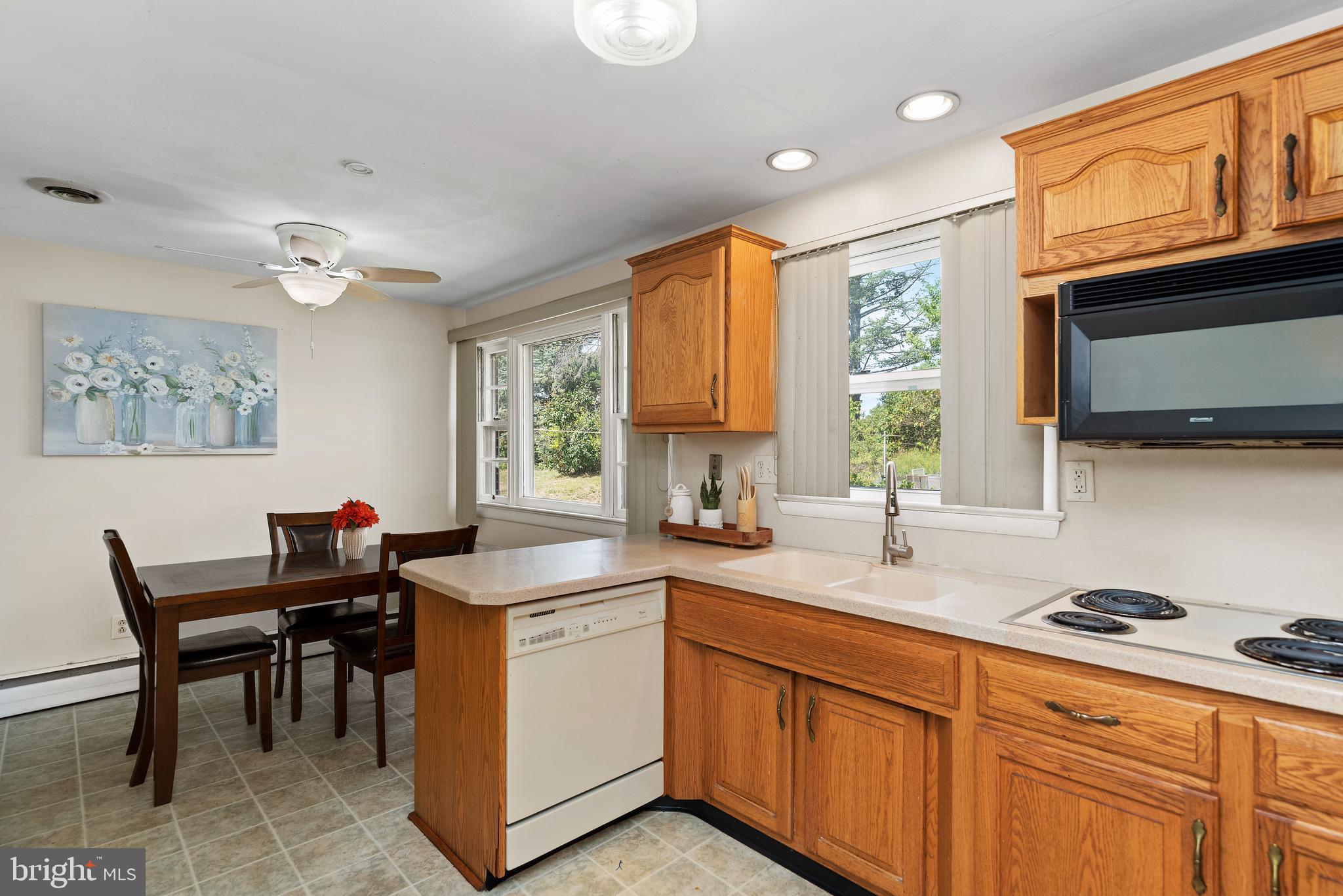 3414 Ridgeway Road Harrisburg, PA 17109 - Photo 12 of 31 Gallery Image 12