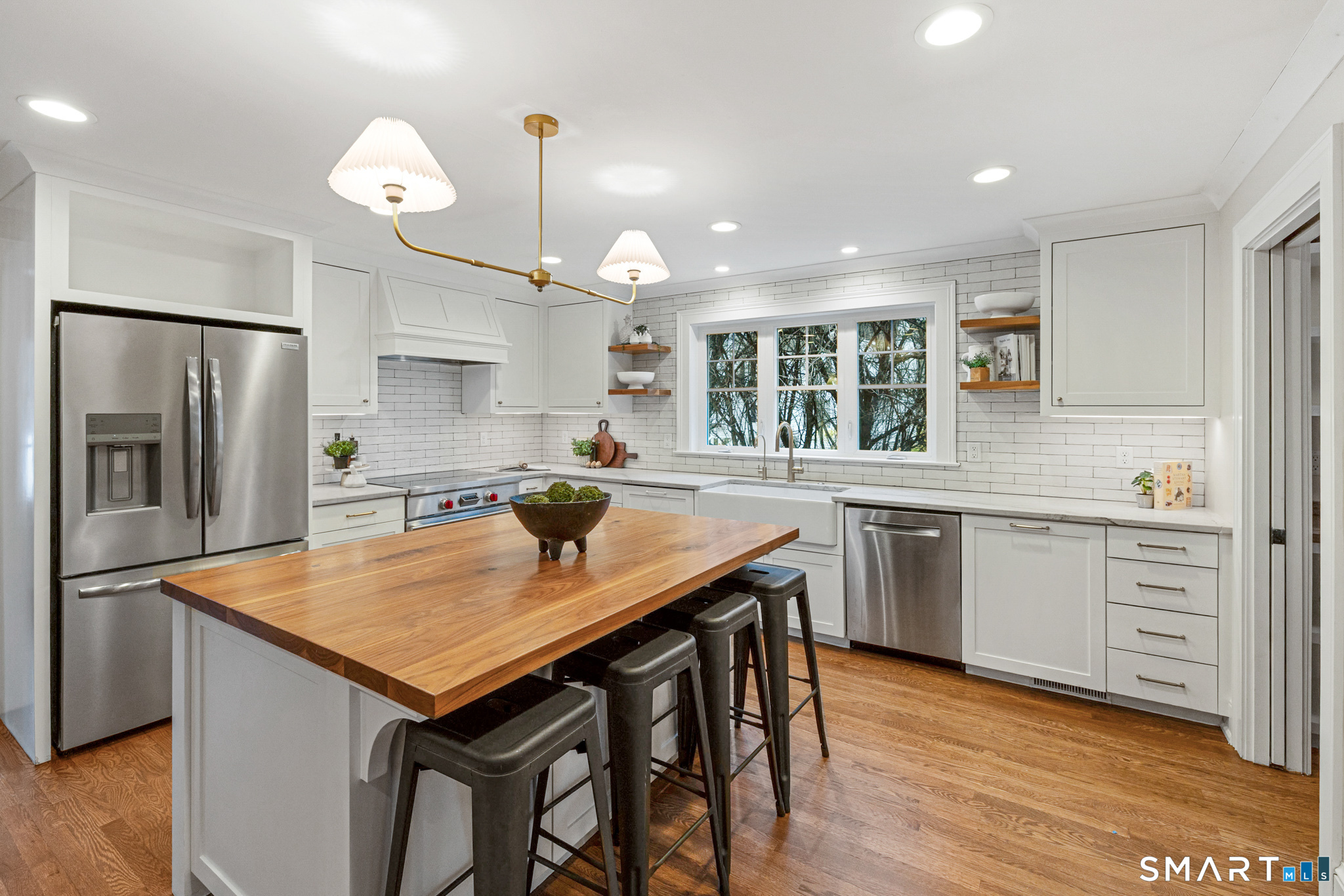 37 Ellsworth Road West Hartford, CT 06107 - Photo 12 of 41