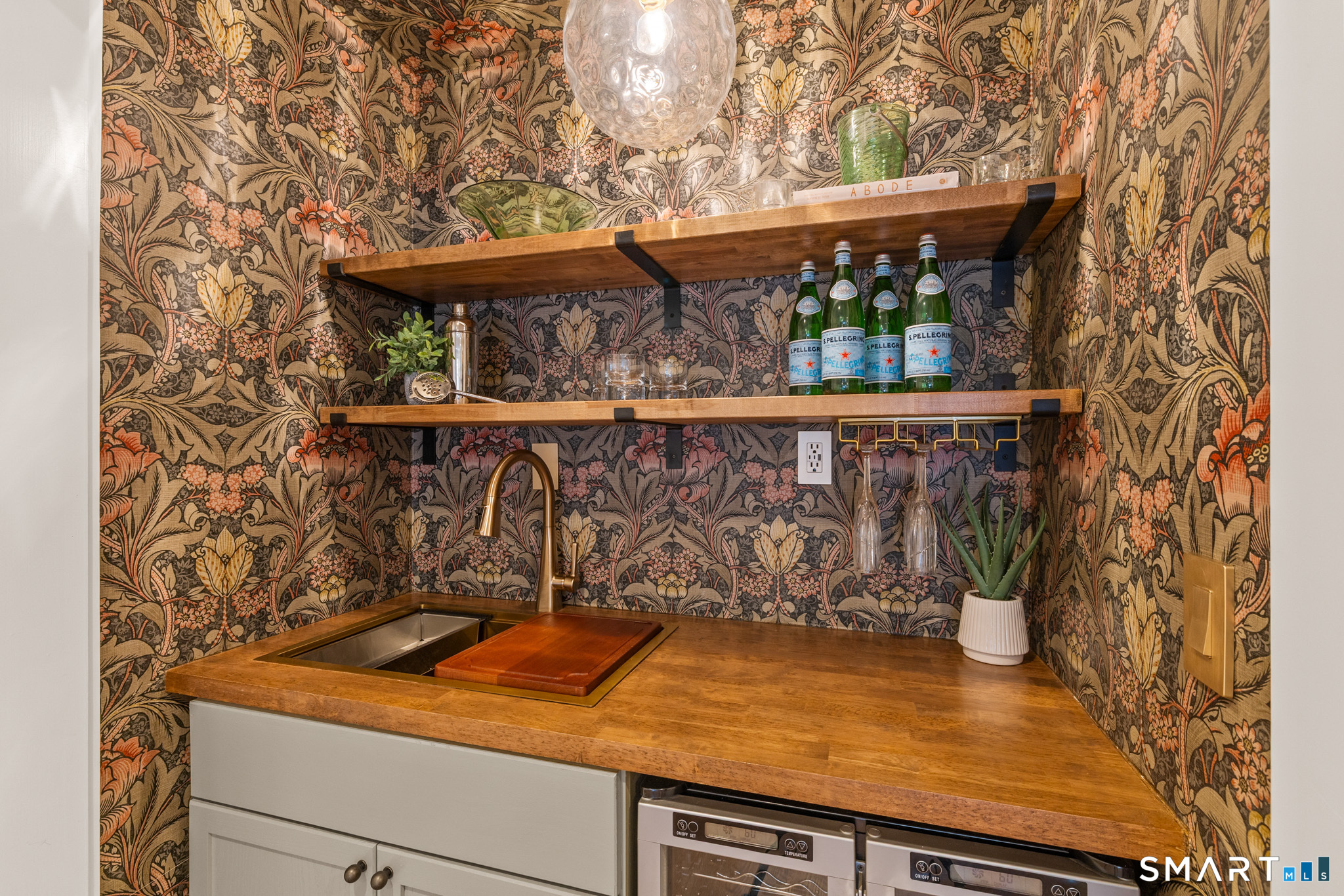 37 Ellsworth Road West Hartford, CT 06107 - Photo 16 of 41