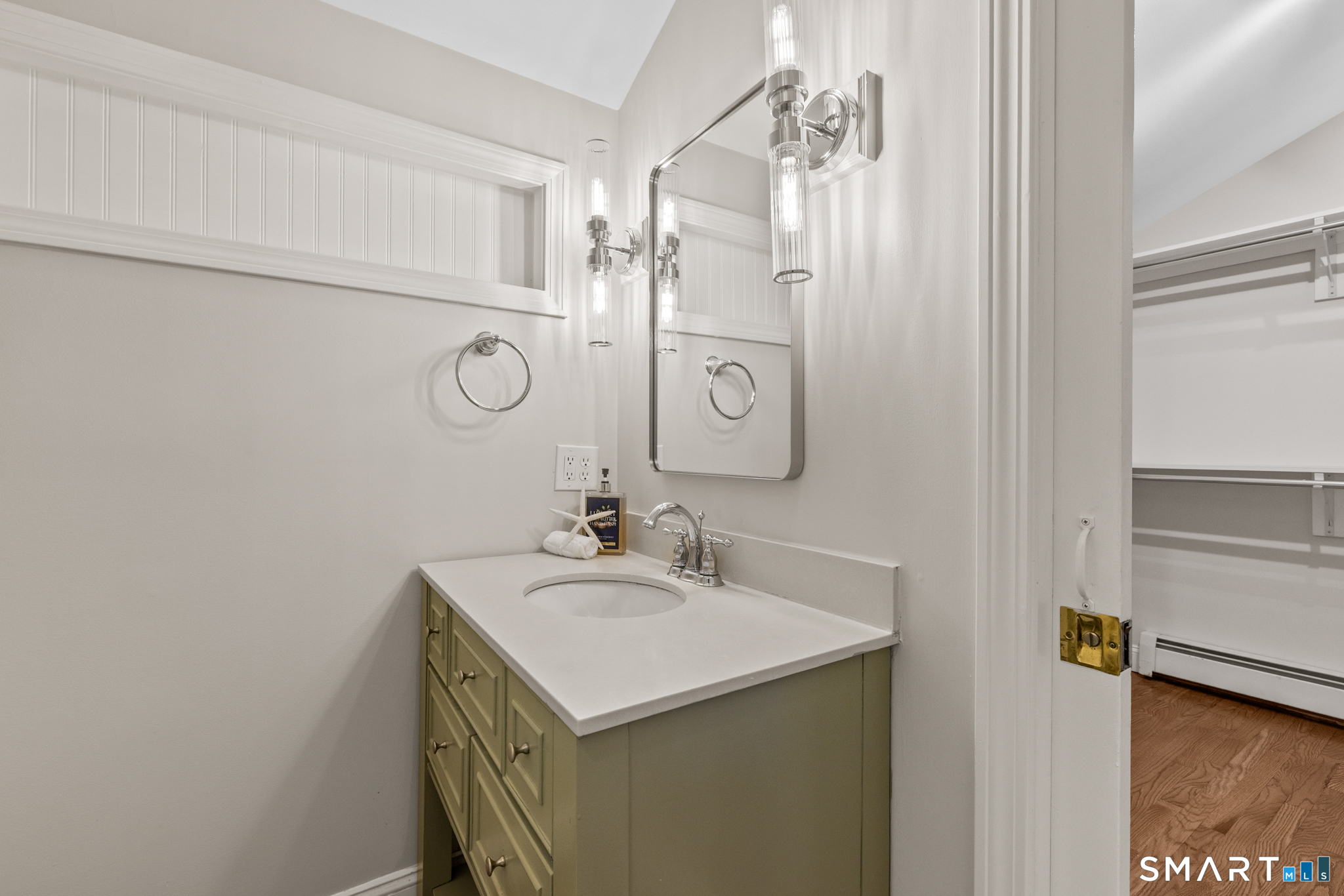 37 Ellsworth Road West Hartford, CT 06107 - Photo 22 of 41