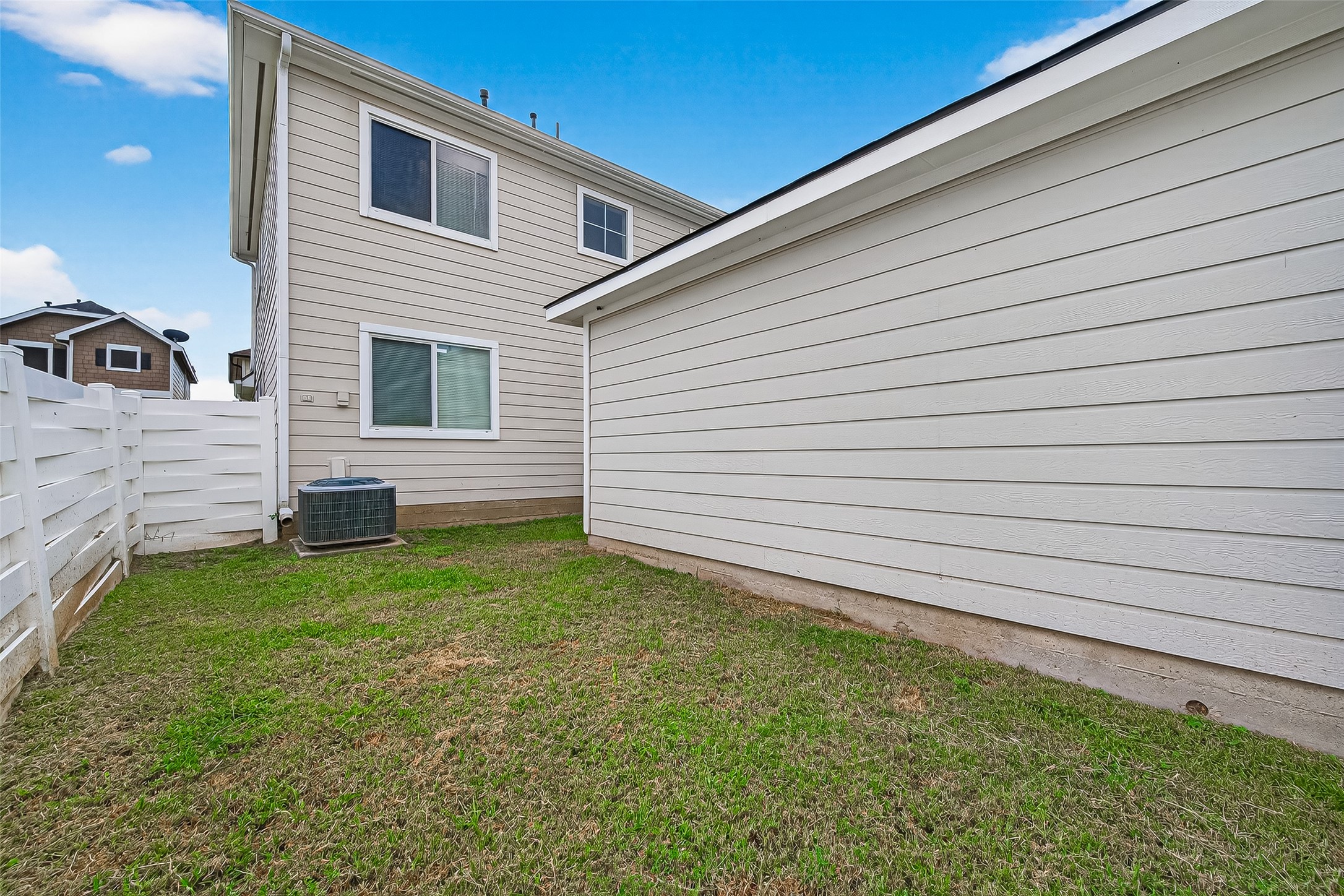 6343 Settlers Square Lane Katy, TX 77449 - Photo 41 of 41 a view of a backyard