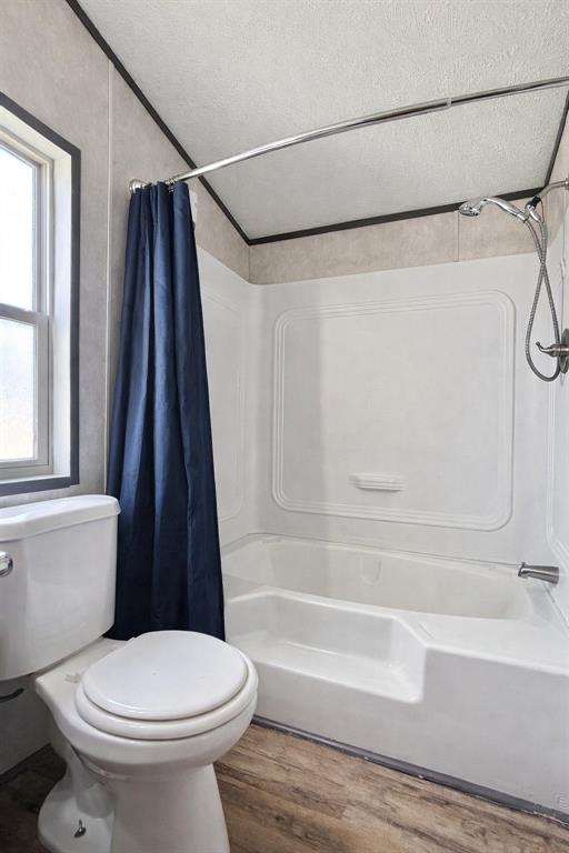 112 Rising Star Quitman, TX 75783 - Photo 25 of 39 a bathroom with a toilet and a bathtub