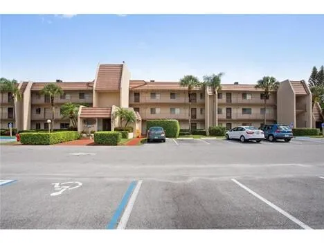$1,500 | 4070 Tivoli Court, Unit 208, Lake Worth, FL 33467
