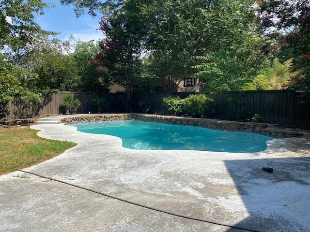 1980 Kirby Road Memphis, TN 38119 - Photo 3 of 5 Gallery Image 3