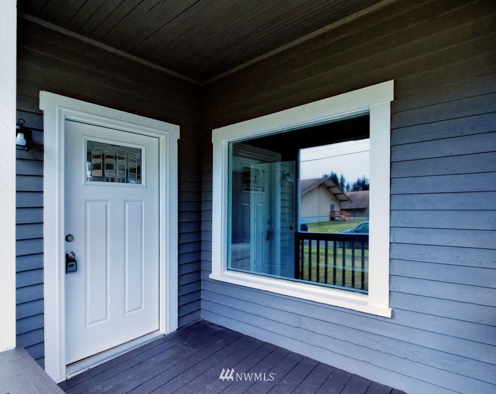 1533 3rd Street Cosmopolis, WA 98537 - Photo 2 of 21 Gallery Image 2