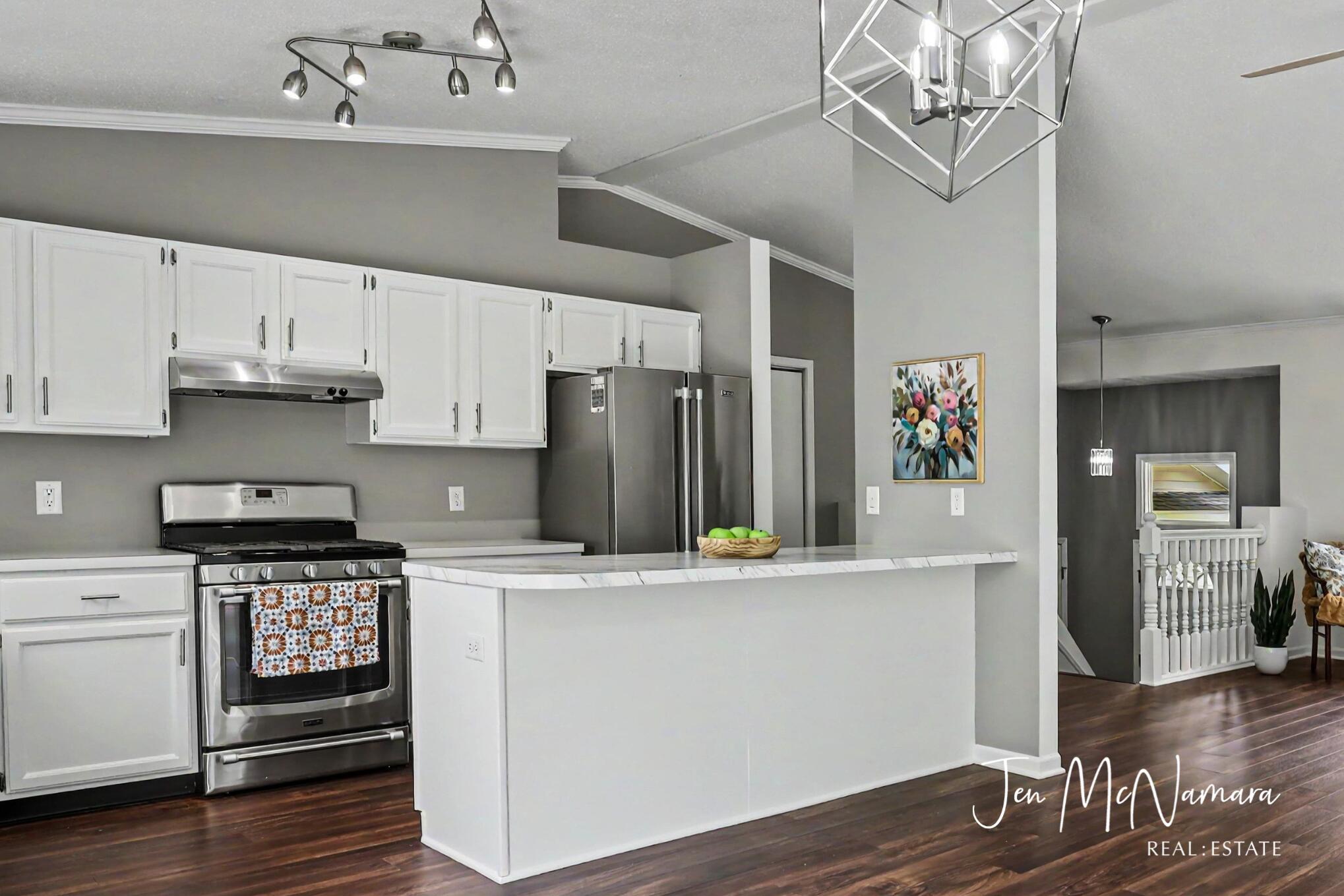 4050 Rector Street Northeast Rockford, MI 49341 - Photo 11 of 32 Open Kitchen