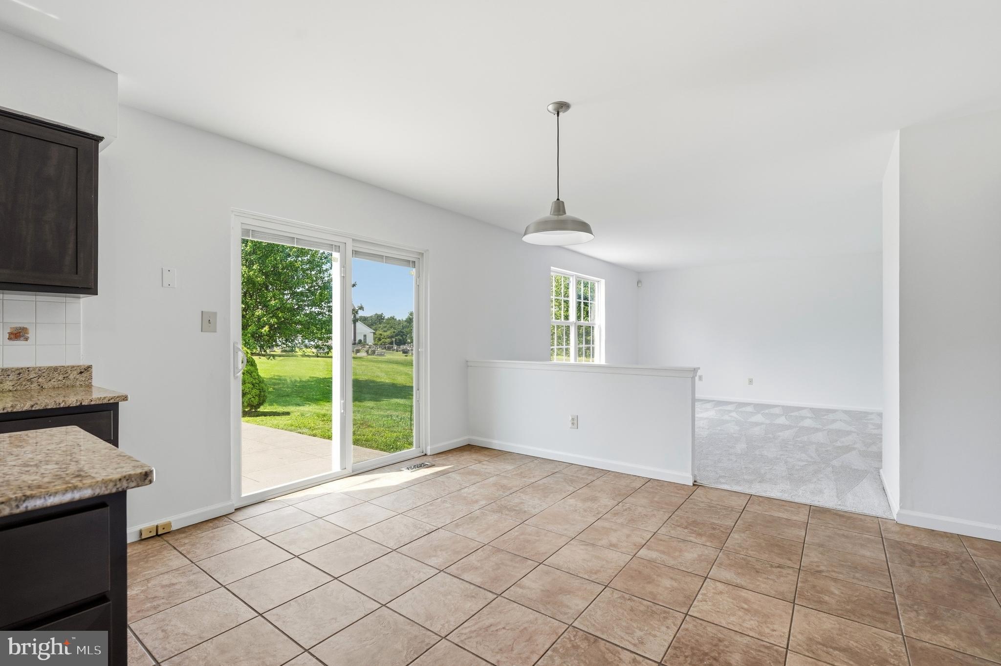 218 Strassburger Road Perkasie, PA 18944 - Photo 10 of 39 Eat-In Kitchen