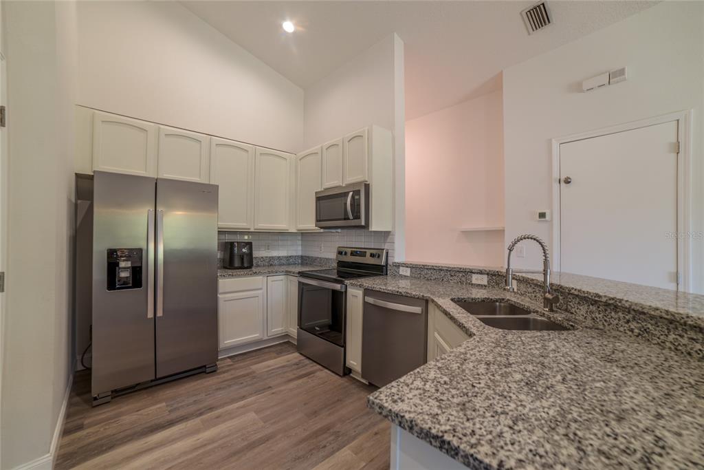 27801 Pleasure Ride Loop Wesley Chapel, FL 33544 - Photo 19 of 40