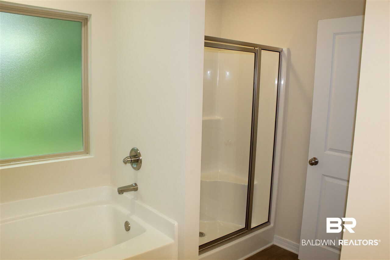 22660 Ridgewood Drive Robertsdale, AL 36567 - Photo 19 of 29 Gallery Image 19