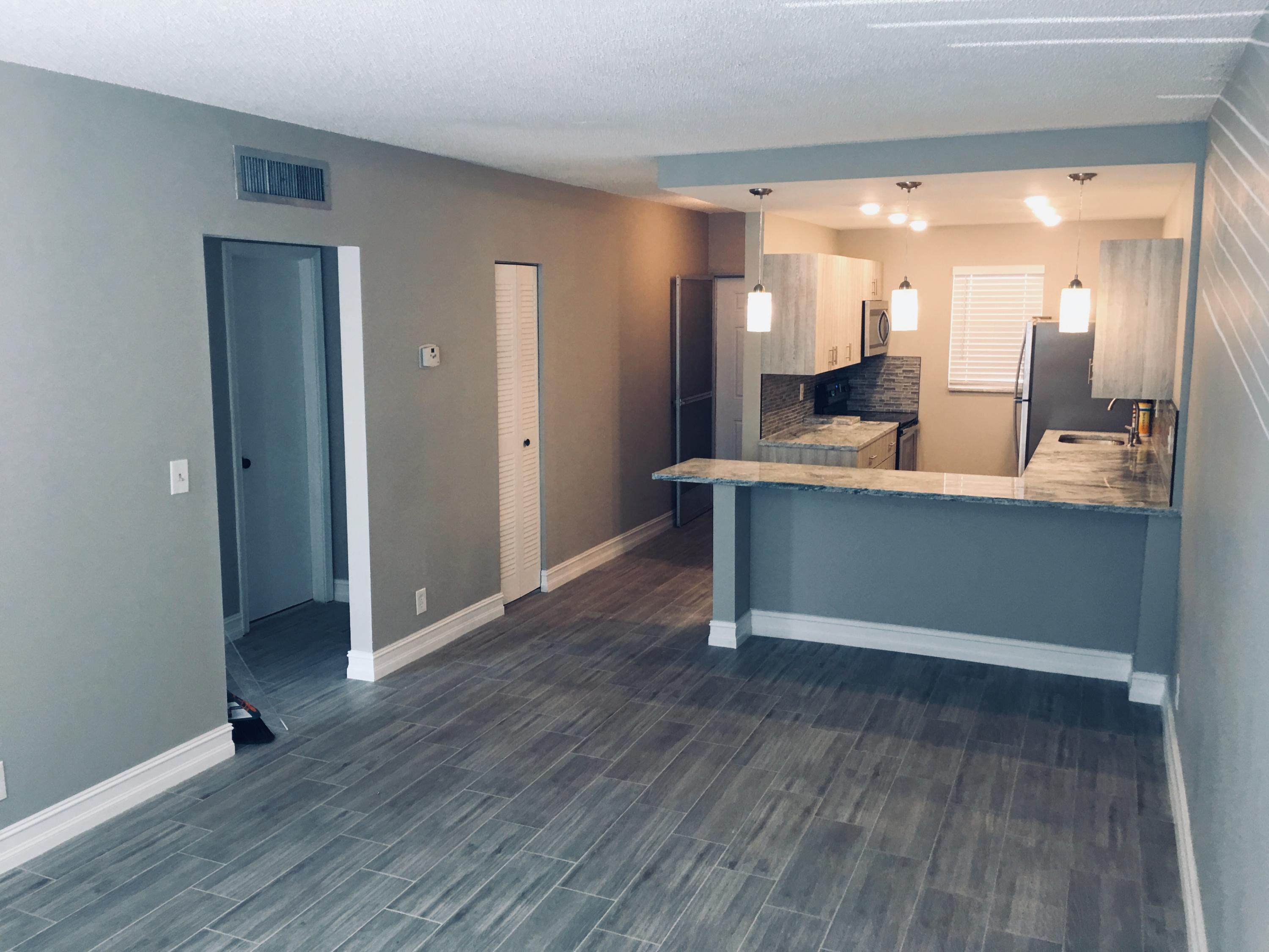 500 Southwest 2nd Street, Unit 1130 Boca Raton, FL 33432 - Photo 6 of 9 Living