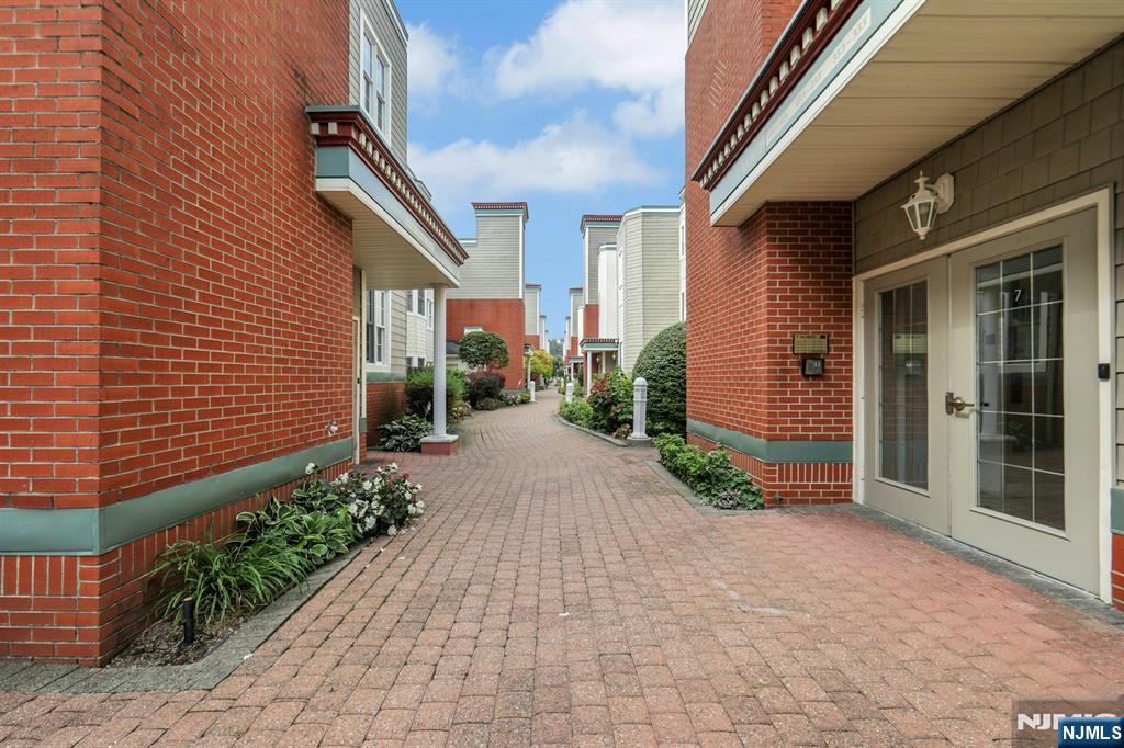 155 The Promenade Edgewater, NJ 07020 - Photo 29 of 29