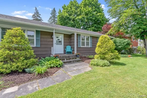 $289,500 | 99 Woodmancy Lane, Fayetteville, NY 13066