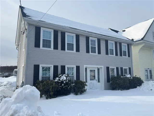 $1,500 | 1595 Main Street, Unit 2, West Warwick, RI 02893