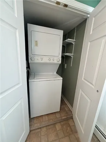 $1,500 | 1595 Main Street, Unit 2, West Warwick, RI 02893