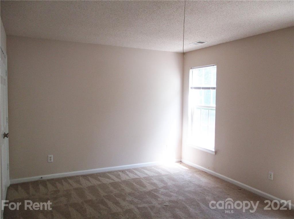 5306 Crisfield Road Charlotte, NC 28269 - Photo 12 of 13