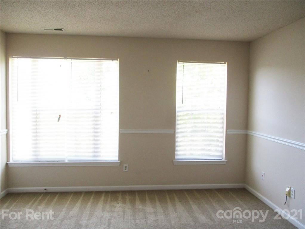 5306 Crisfield Road Charlotte, NC 28269 - Photo 9 of 13