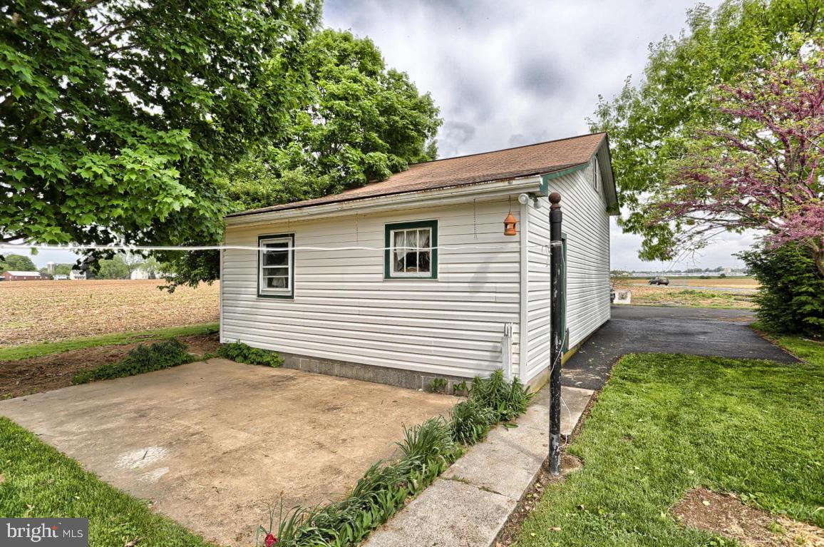516 Warehouse Road Manheim, PA 17545 - Photo 11 of 33