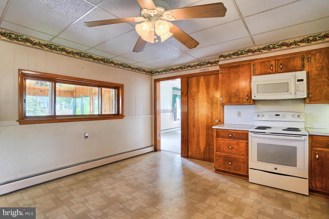516 Warehouse Road Manheim, PA 17545 - Photo 23 of 33