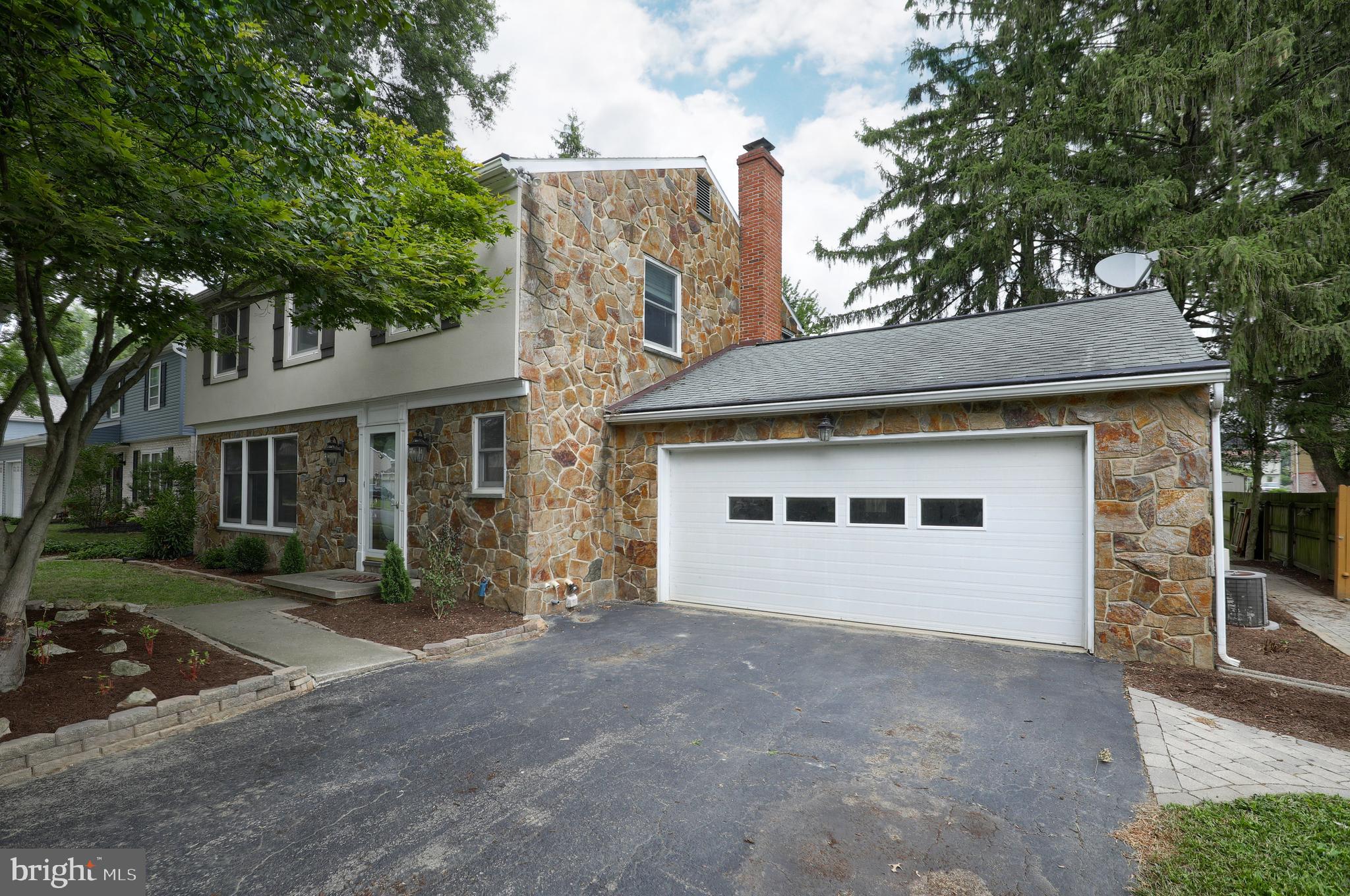 449 Haverhill Road Lancaster, PA 17601 - Photo 4 of 52 Gallery Image 4