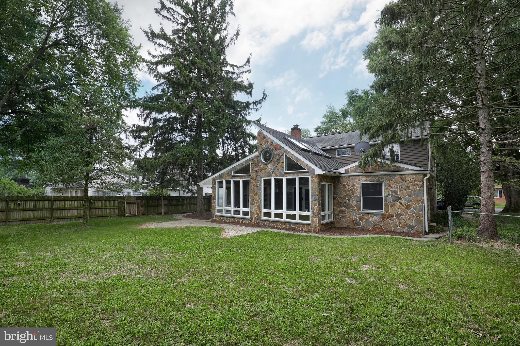 449 Haverhill Road Lancaster, PA 17601 - Photo 6 of 52 Gallery Image 6