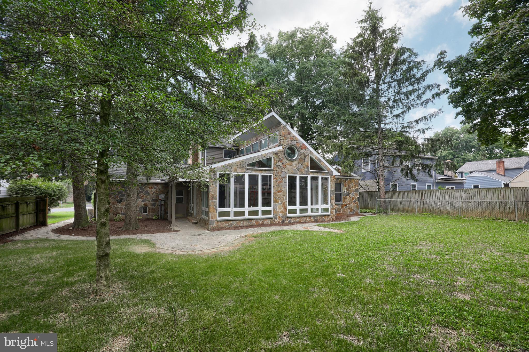 449 Haverhill Road Lancaster, PA 17601 - Photo 9 of 52 Gallery Image 9