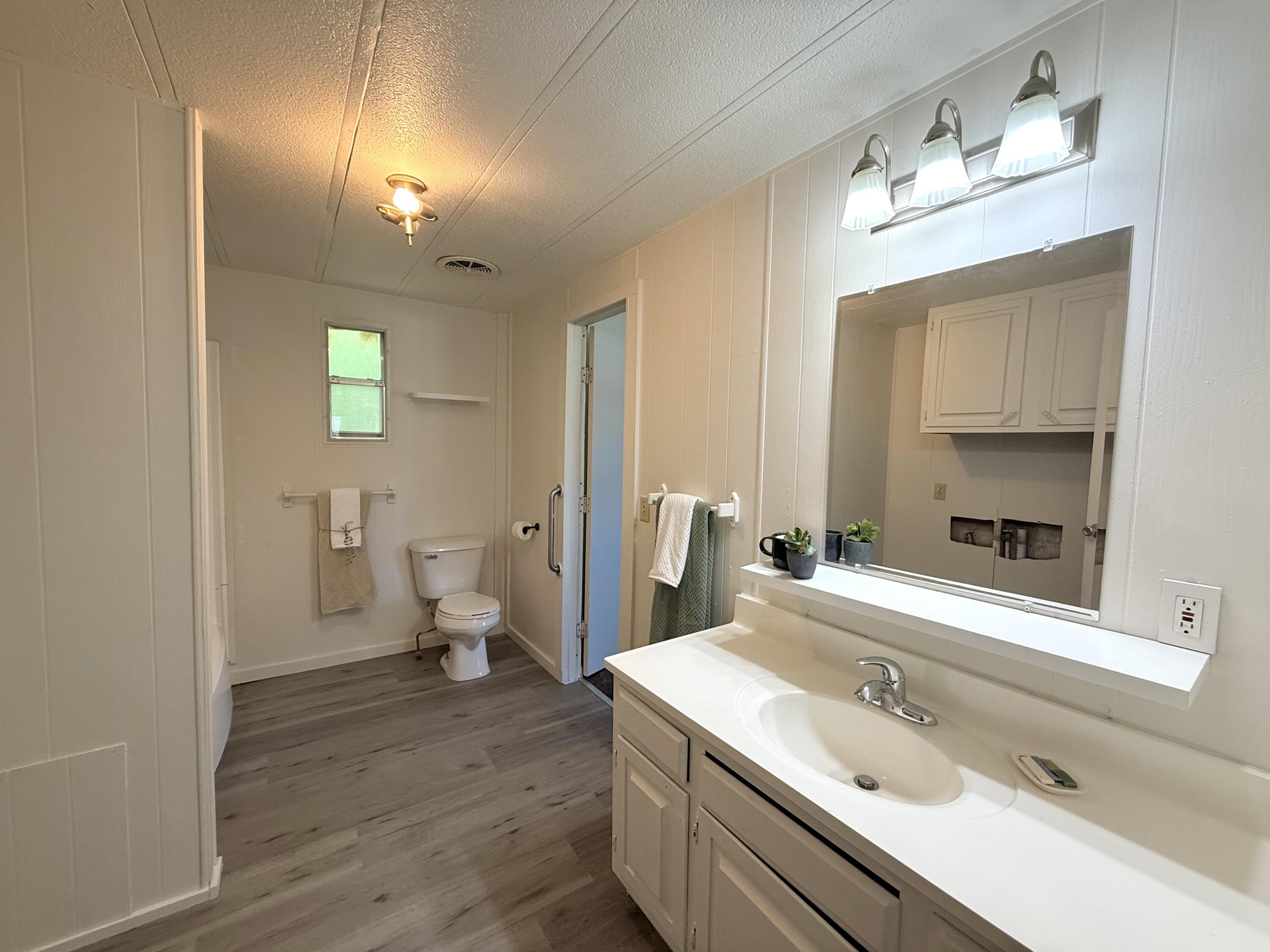706 Halbert Street Ranchester, WY 82839 - Photo 7 of 13 7 - Primary Bathroom