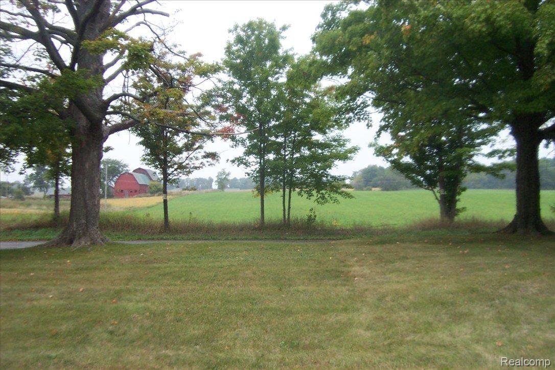 4075 Jewell Road Howell, MI 48843 - Photo 4 of 13 view out front