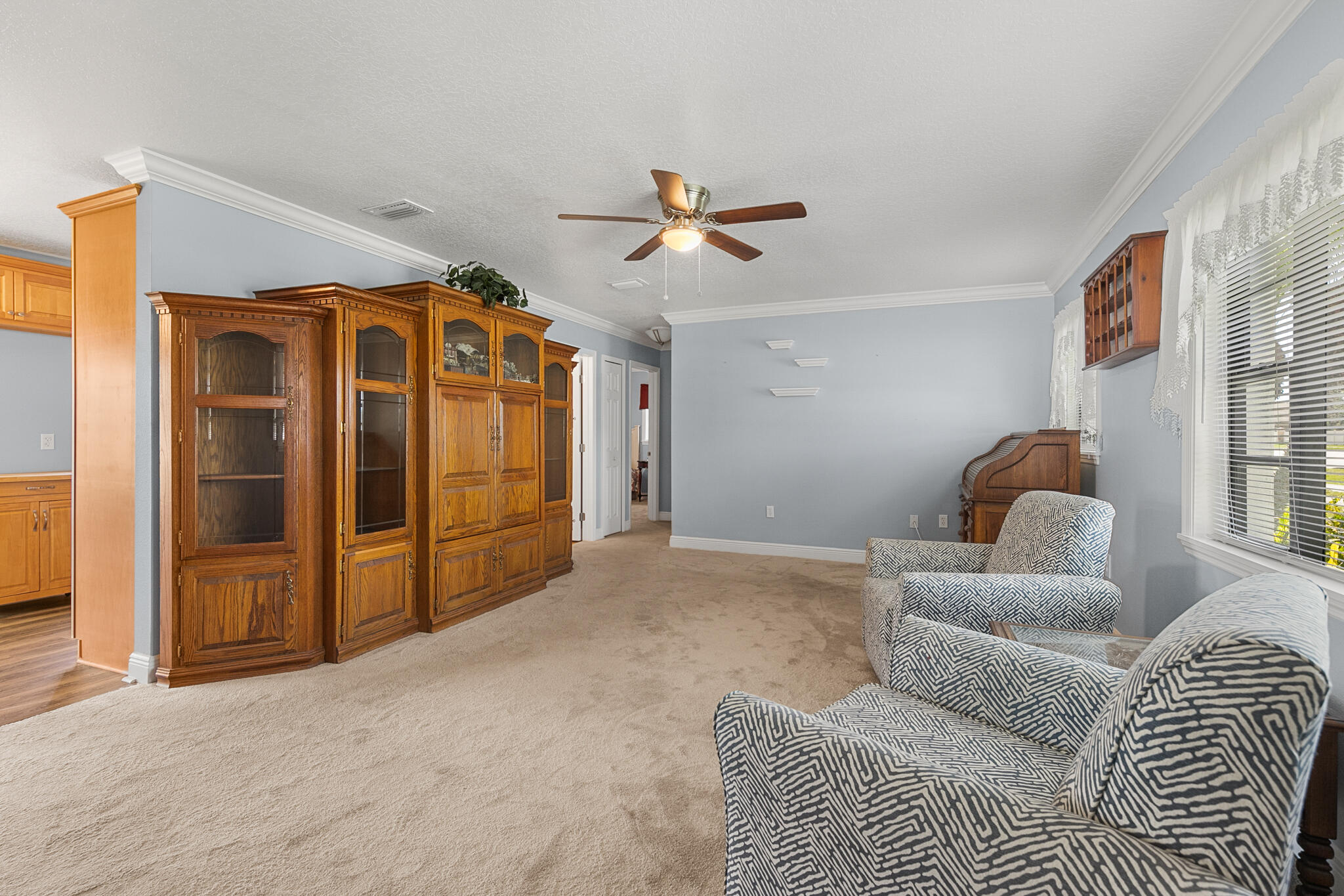 1972 Post Road Melbourne, FL 32935 - Photo 10 of 21 a living room with furniture