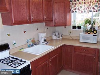3032 Tuckahoe Road Camden, NJ 08104 - Photo 5 of 11