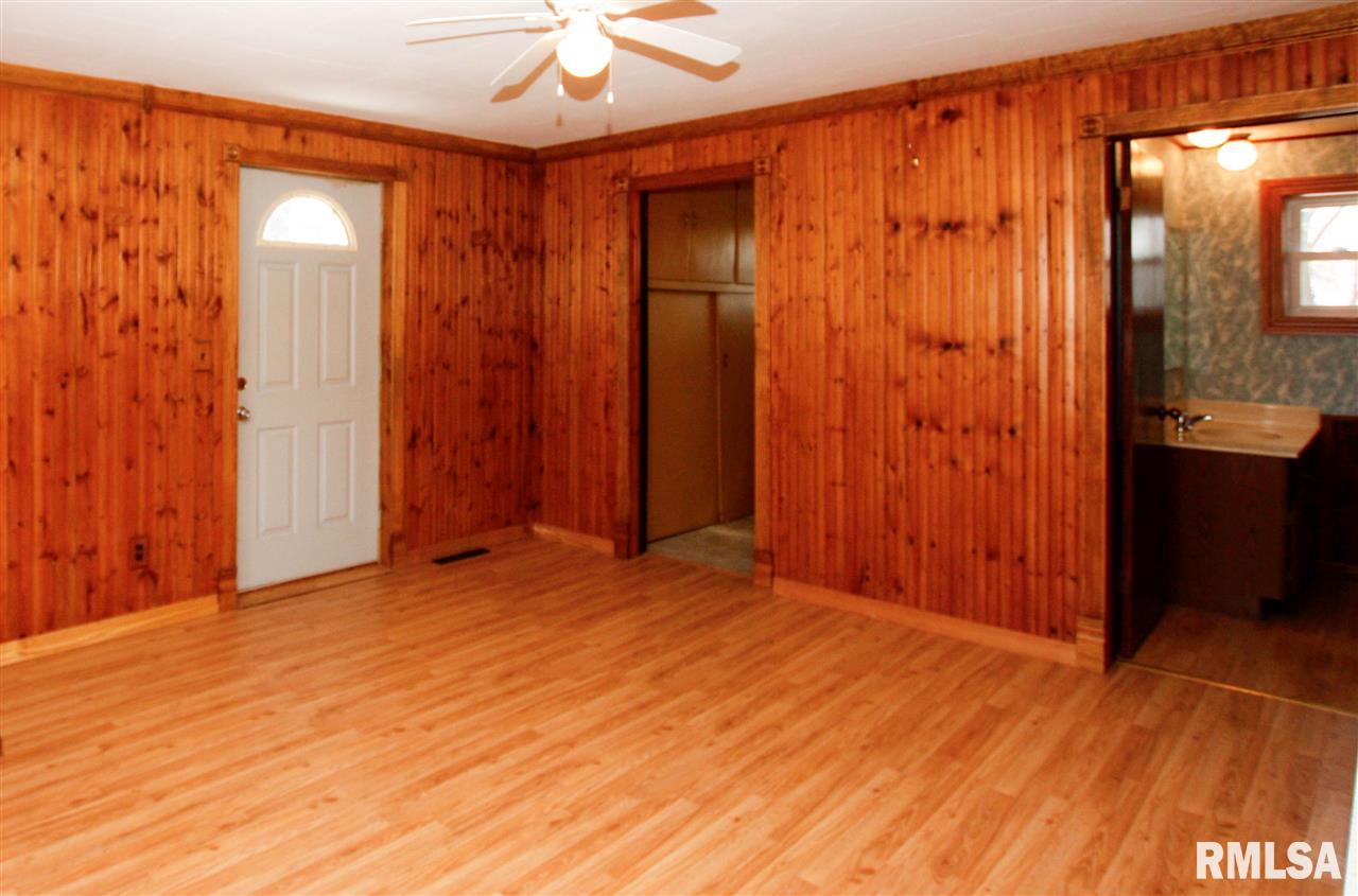 22182 Bell Road Deer Creek, IL 61733 - Photo 7 of 34 Gallery Image 7