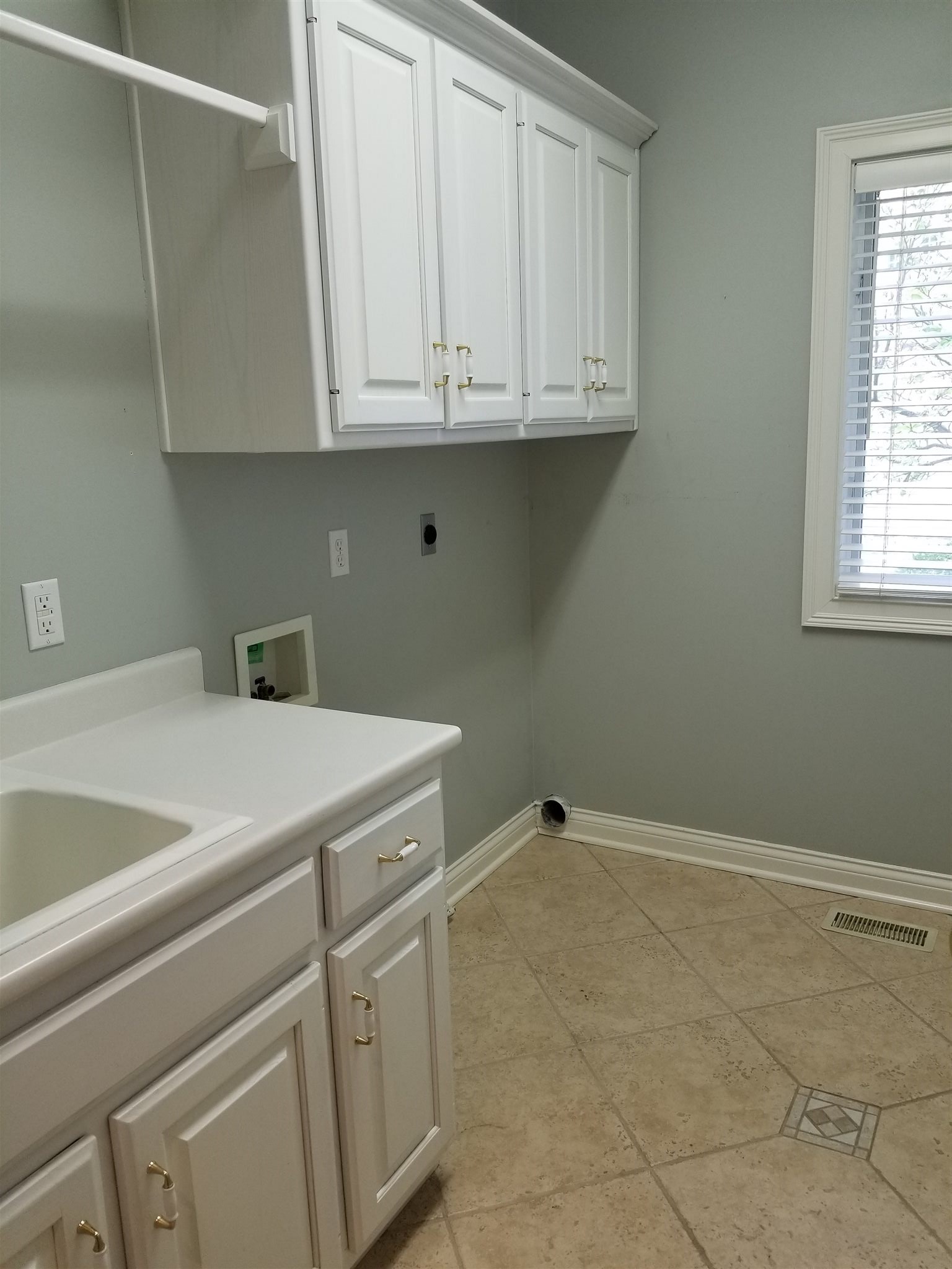 7429 Inverness Cmns Fort Wayne, IN 46804 - Photo 27 of 29 Gallery Image 27