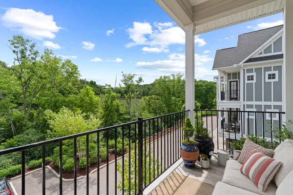 $449,900 | 1801 Shadow Green Drive, Unit 306, Franklin, TN 37064