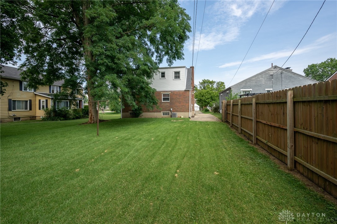 1611 Coventry Road Dayton, OH 45410 - Photo 33 of 34 Gallery Image 33