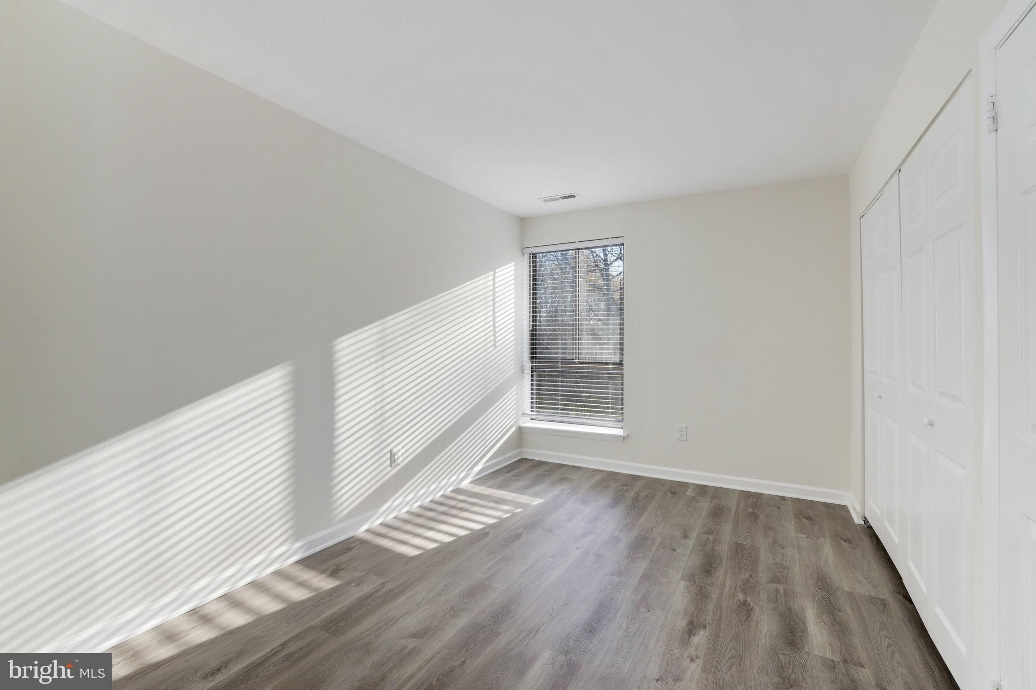 11236 Chestnut Grove Square, Unit 362 Reston, VA 20190 - Photo 36 of 51 Gallery Image 36