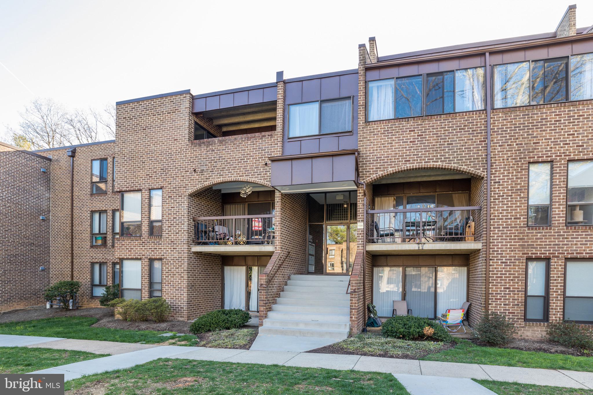 11236 Chestnut Grove Square, Unit 362 Reston, VA 20190 - Photo 47 of 51 Gallery Image 47