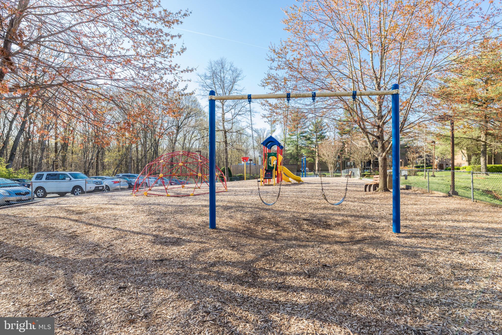11236 Chestnut Grove Square, Unit 362 Reston, VA 20190 - Photo 48 of 51 Gallery Image 48