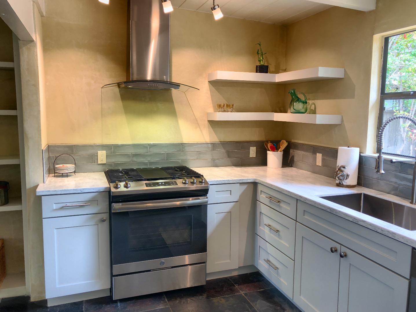4315 Capitola Road Capitola, CA 95010 - Photo 4 of 15 Gallery Image 4