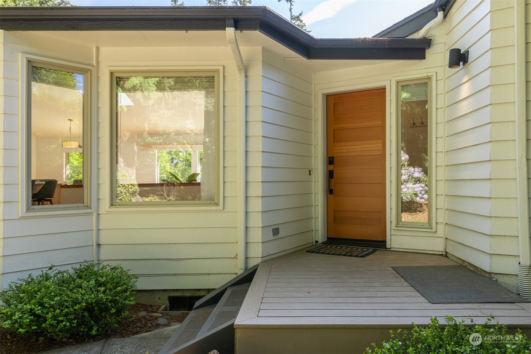 408 Willow Rd Place Bellingham, WA 98225 - Photo 4 of 39