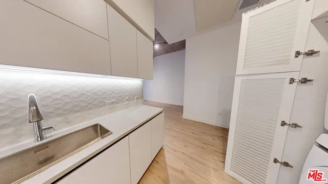 $3,340 | 414 North Orange Street, Unit 210, Glendale, CA 91203