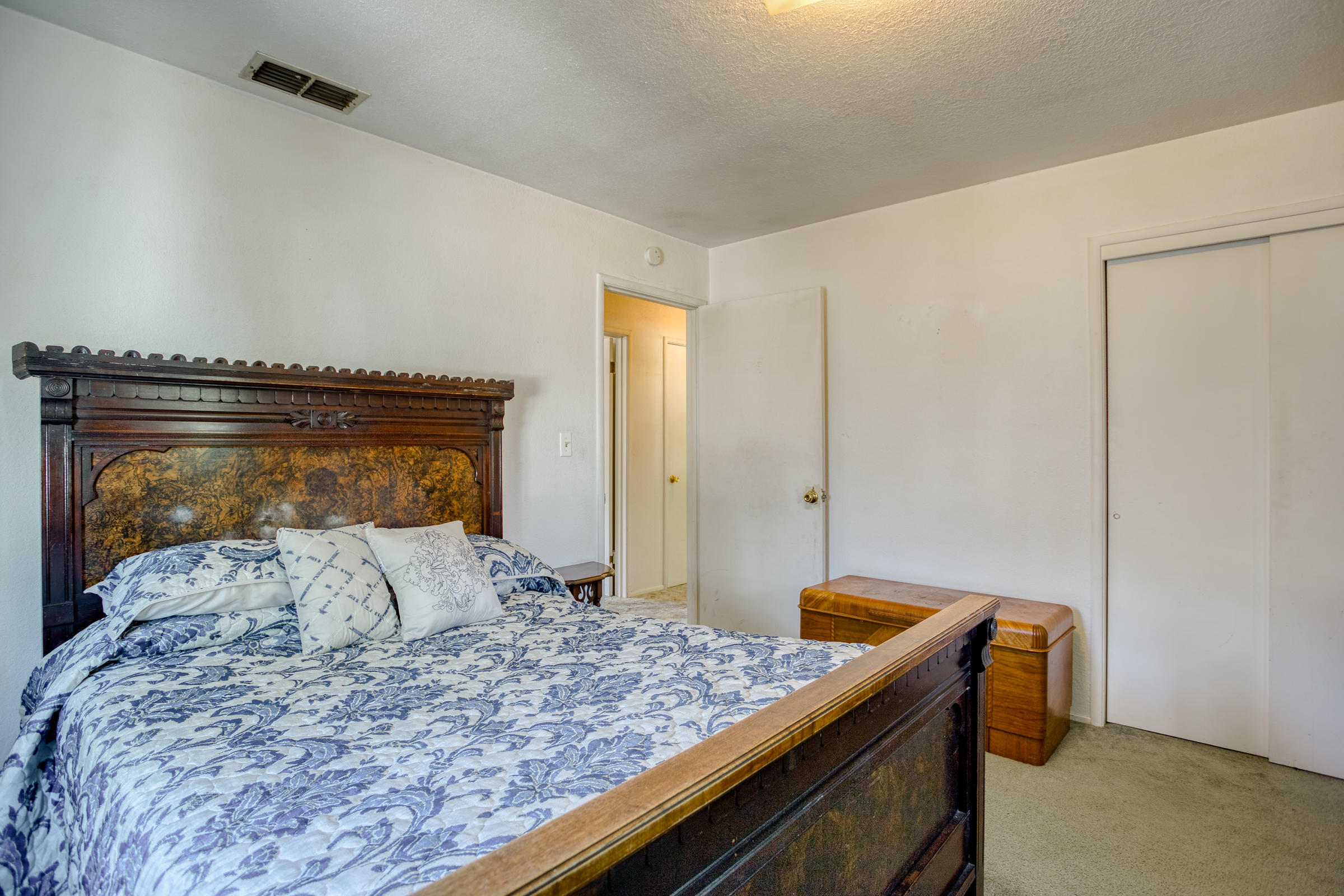 6762 Riverside Drive Redding, CA 96001 - Photo 23 of 39 Bedroom 1
