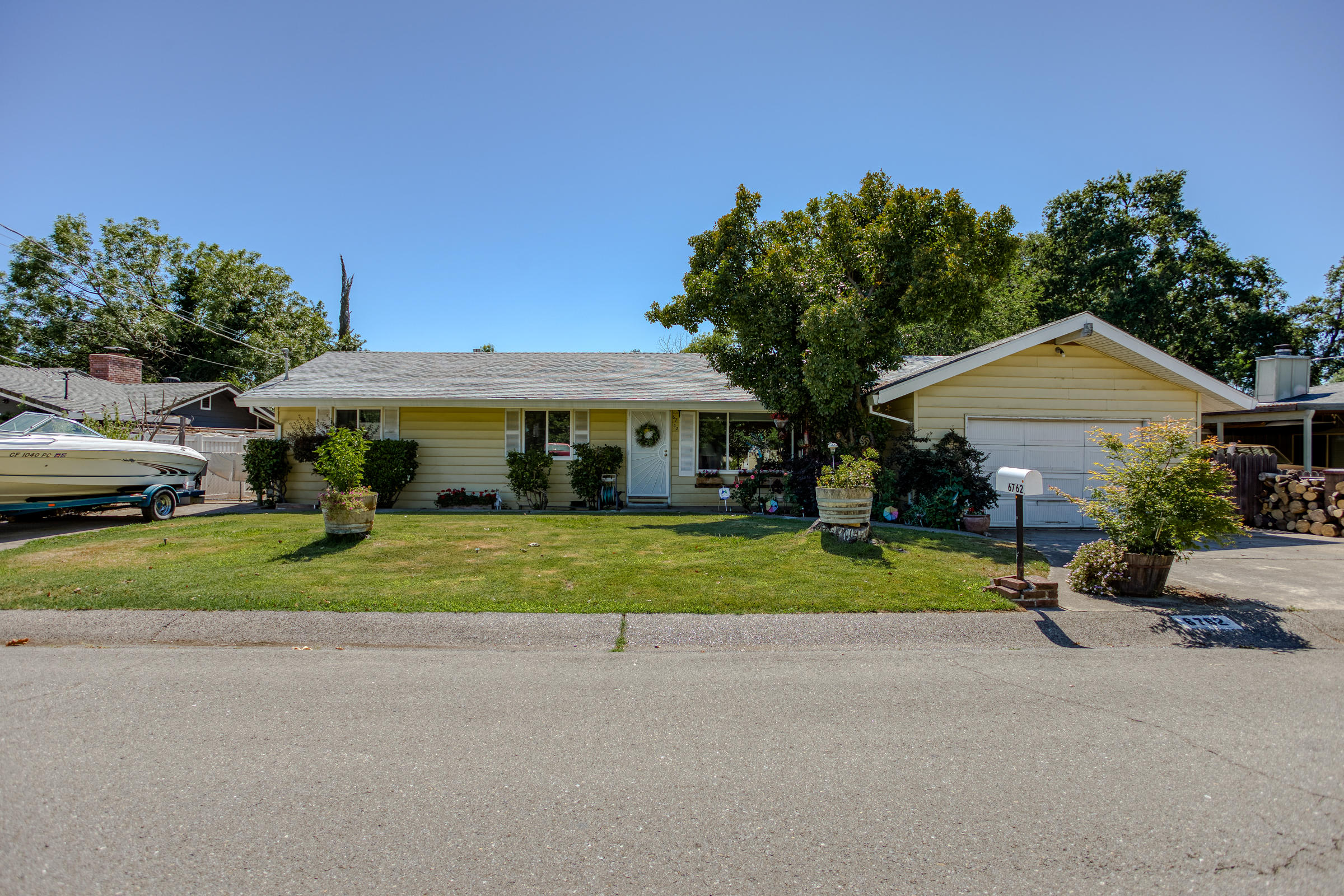 6762 Riverside Drive Redding, CA 96001 - Photo 35 of 39 Front of Home