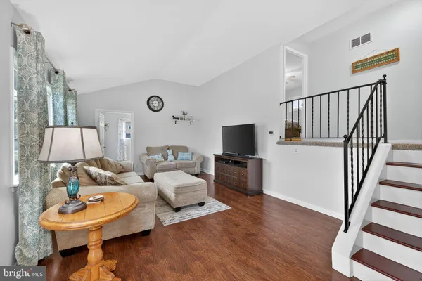 $400,000 | 64 West Stephen Drive, Newark, DE 19713