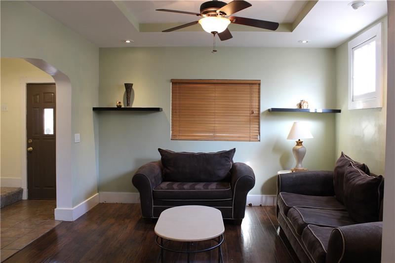 736 Noblestown Road Green Tree, PA 15106 - Photo 10 of 19 Gallery Image 10